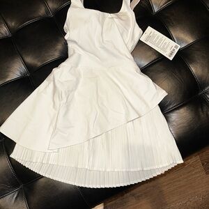 Chic White Layered Dress